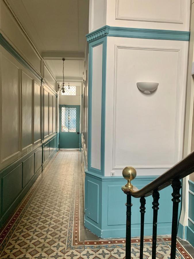Appartement Versailles Quartier Notre Dame Au Pied Du Chateau Avec Parking Екстер'єр фото