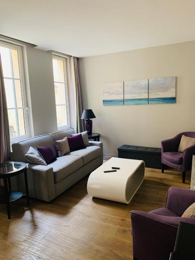 Appartement Versailles Quartier Notre Dame Au Pied Du Chateau Avec Parking Екстер'єр фото